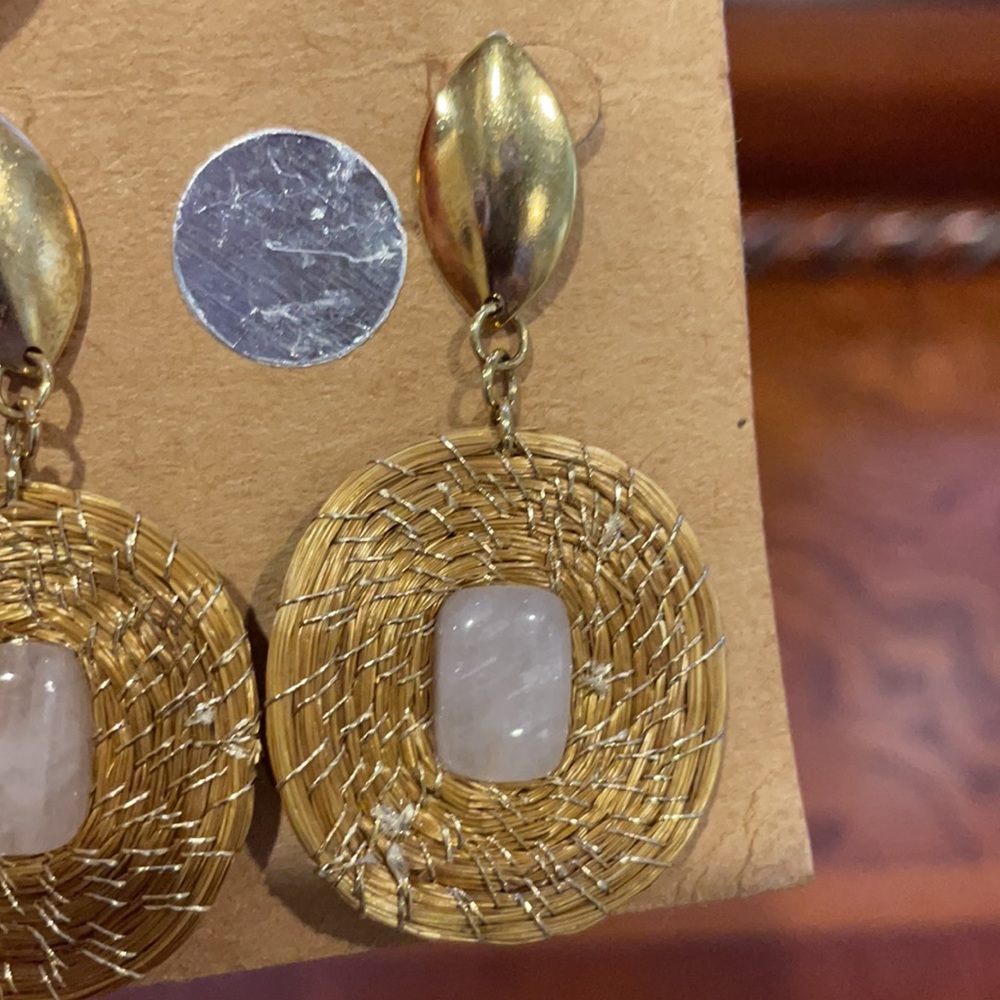 Beautiful earrings! - Picture 2 of 3